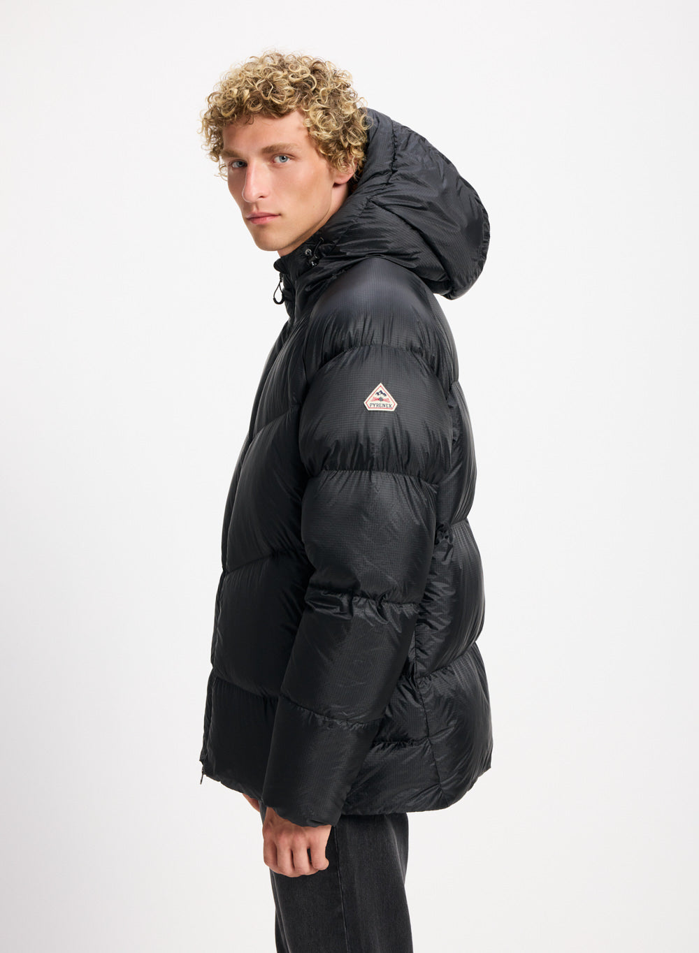 Doudoune hiver à capuche pour homme Pyrenex Helium noire