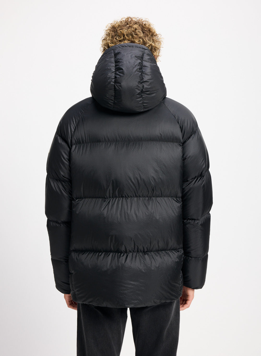 Doudoune hiver à capuche pour homme Pyrenex Helium noire