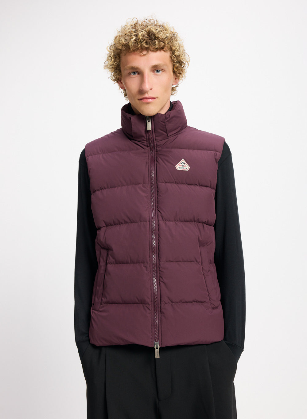 Doudoune sans-manche Pyrenex Spoutnic à capuche amovible bordeaux