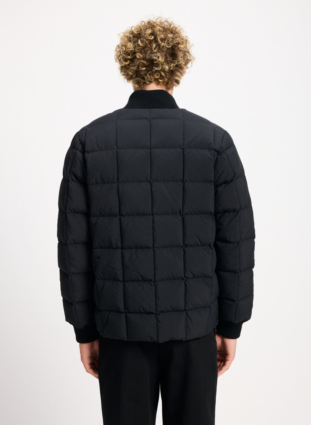 Veste doudoune homme Pyrenex Flight à piquage carré noire