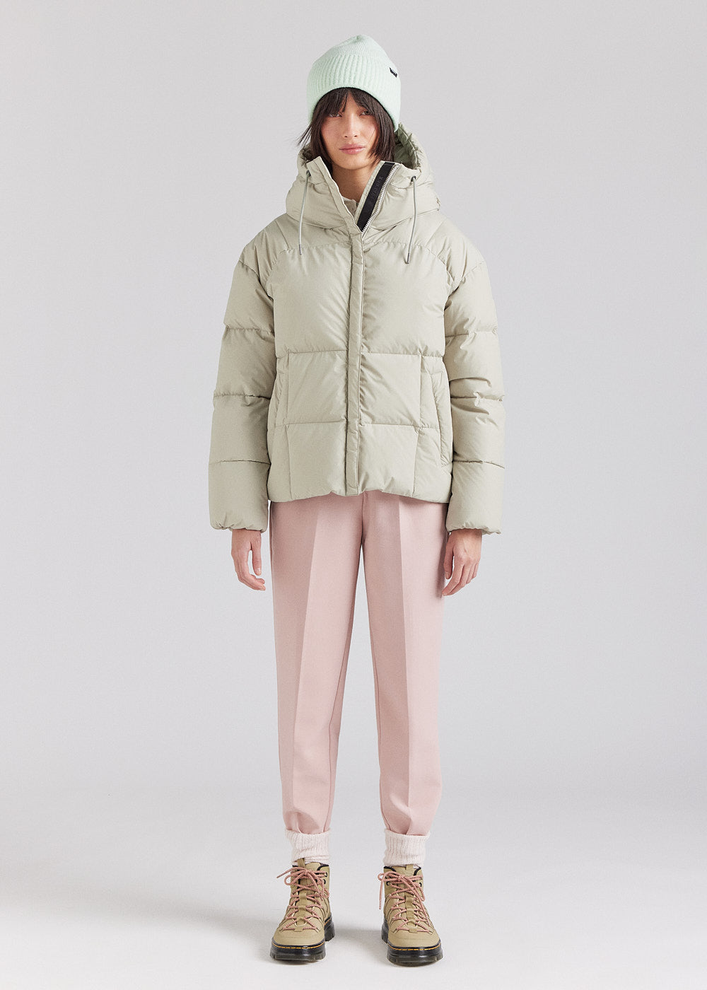 Doudoune femme Pyrenex Harmonie à capuche enveloppante Willow Grey