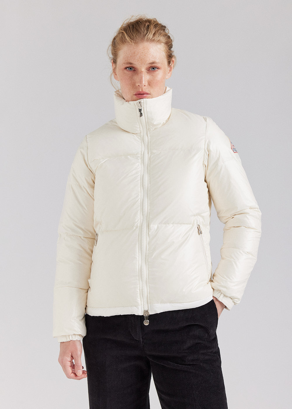 Doudoune courte et brillante pour femme Pyrenex Goldin Chalk