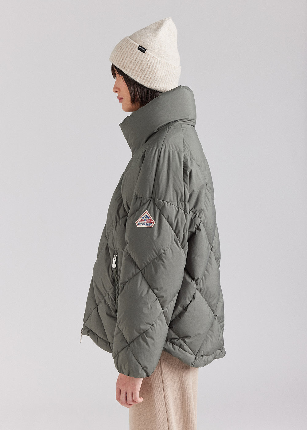 Doudoune oversize femme Pyrenex Adele avec col enveloppant khaki