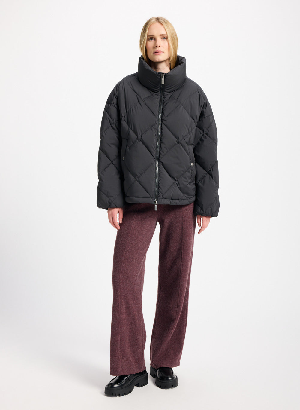 Doudoune oversize femme Pyrenex Adele avec col enveloppant noire