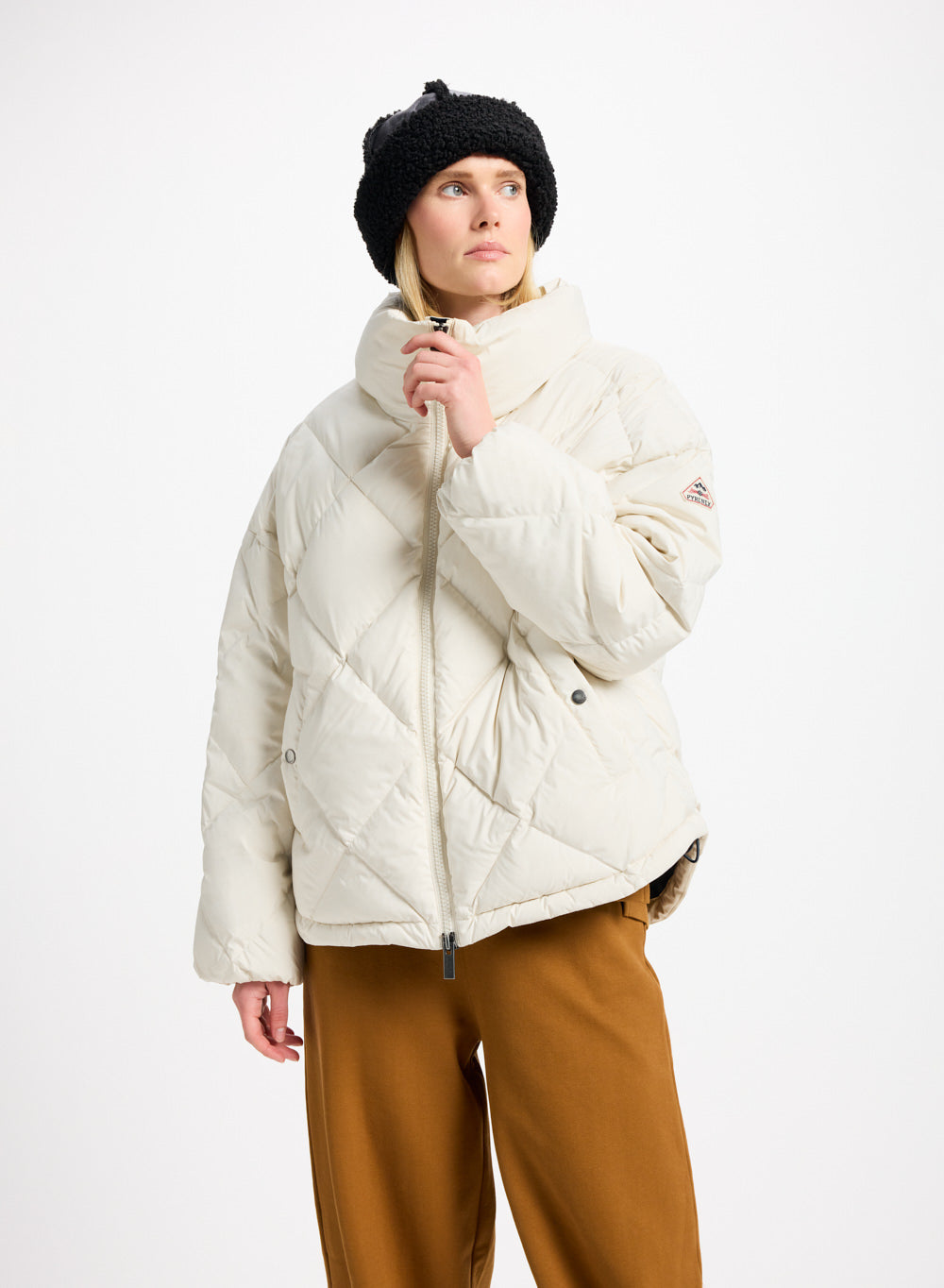 Doudoune oversize femme Pyrenex Adele avec col enveloppant blanche