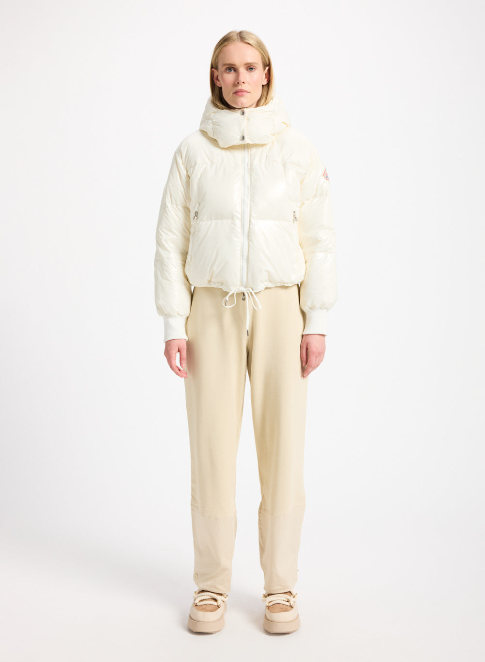 Doudoune courte à capuche pour femme Pyrenex Altic blanche