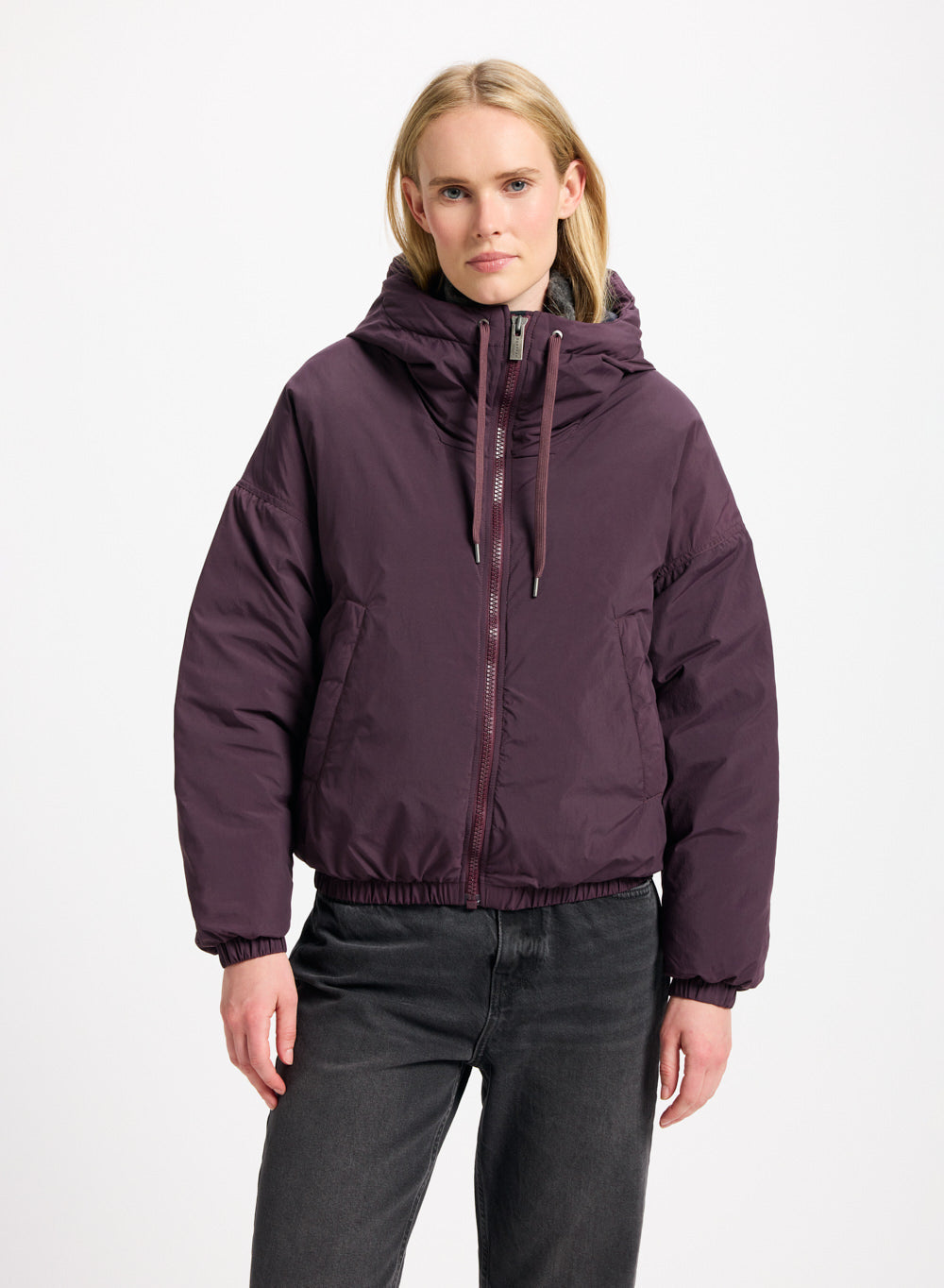 Parka courte en duvet pour femme Pyrenex Attitude violet foncé
