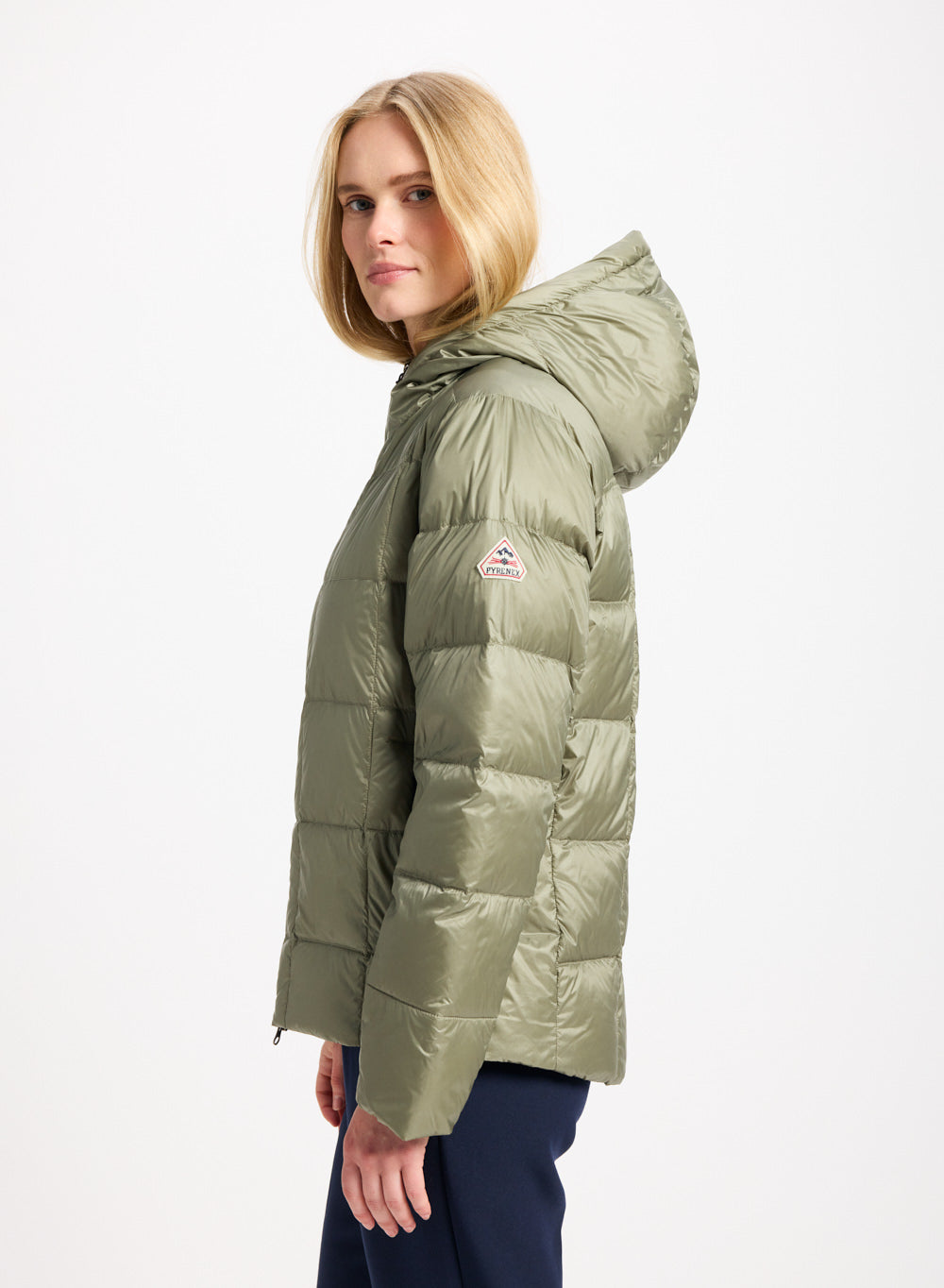 Doudoune légères à capuche pour femme Pyrenex Bassia kaki