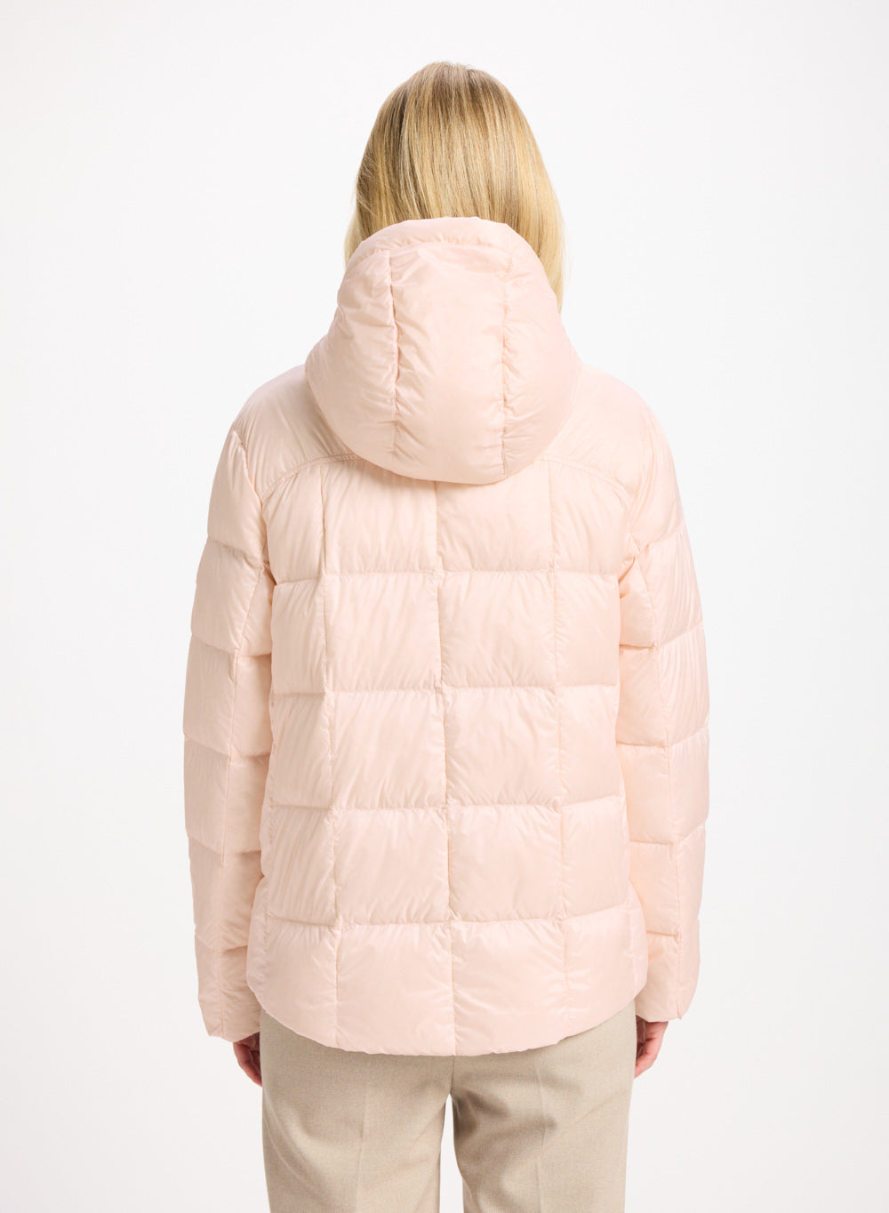 Doudoune légères à capuche pour femme Pyrenex Bassia rose poudré
