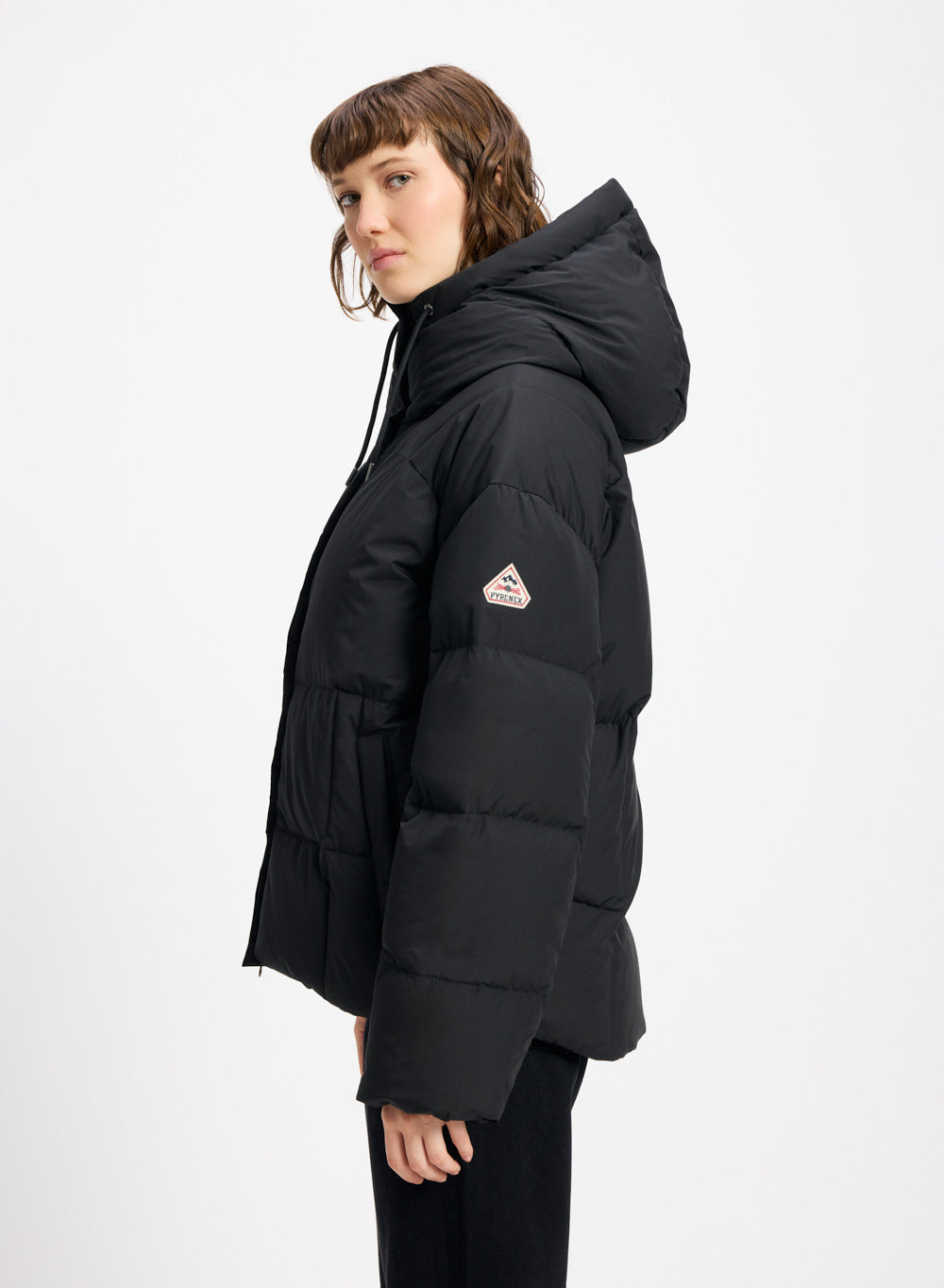 Doudoune femme Pyrenex Harmonie à capuche enveloppante noire