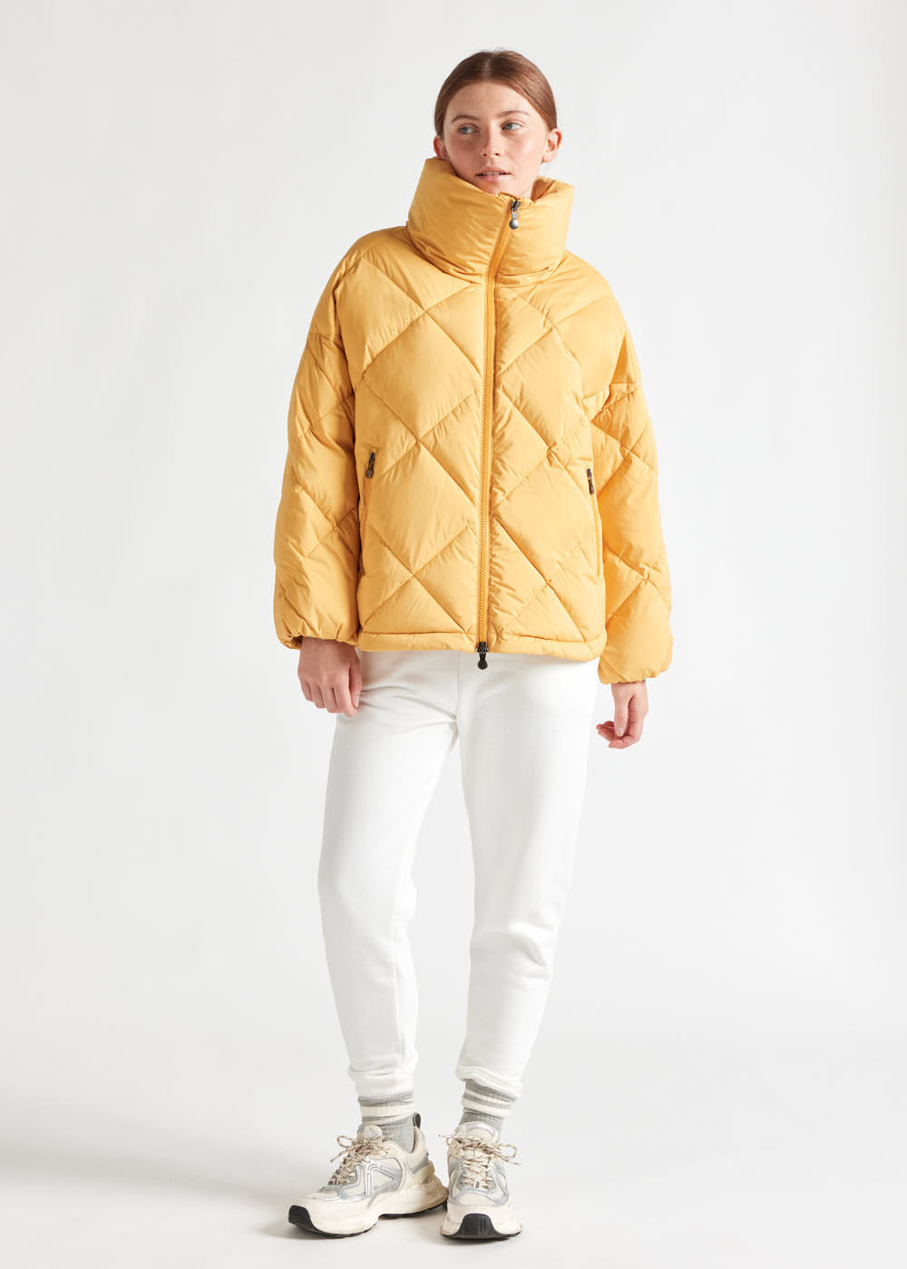 Doudoune oversize femme Pyrenex Adele avec col enveloppant jaune