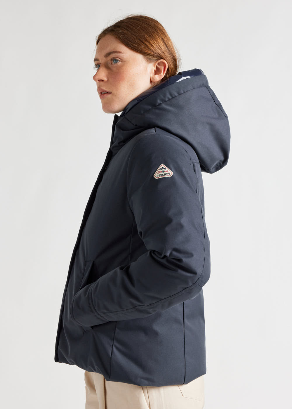 Parka courte femme Pyrenex Charlotte en duvet naturel Amiral