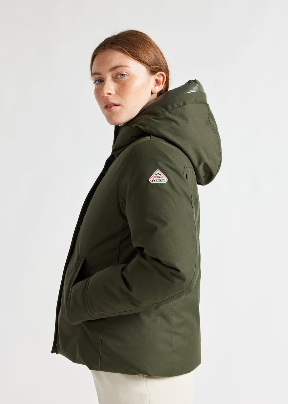 Parka courte femme Pyrenex Charlotte en duvet naturel Deep khaki